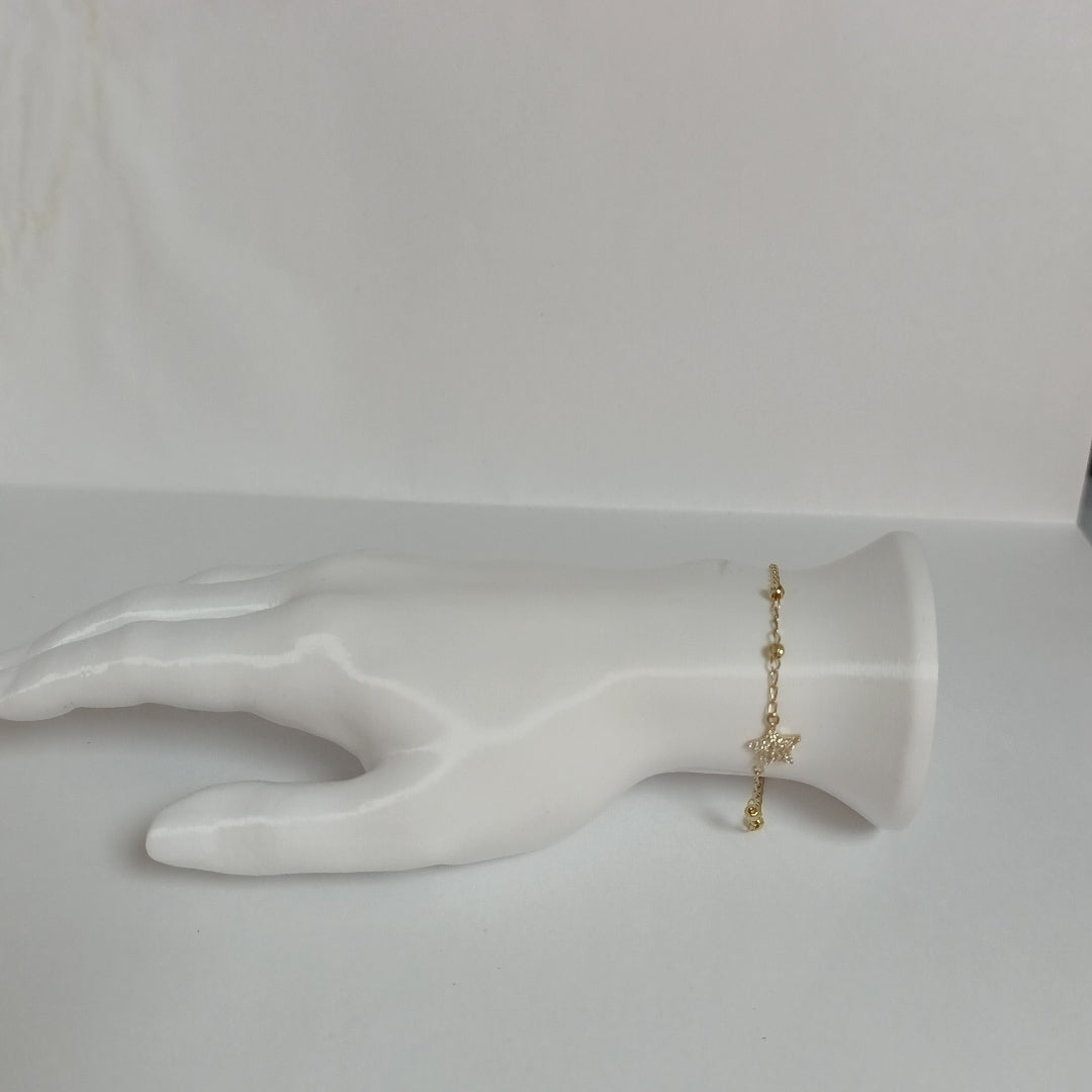 PULSERA ESPECIAL CON ESTRELLA Y CIRCONIAS 14K 18 CM 1.5 GR (NUEVO)