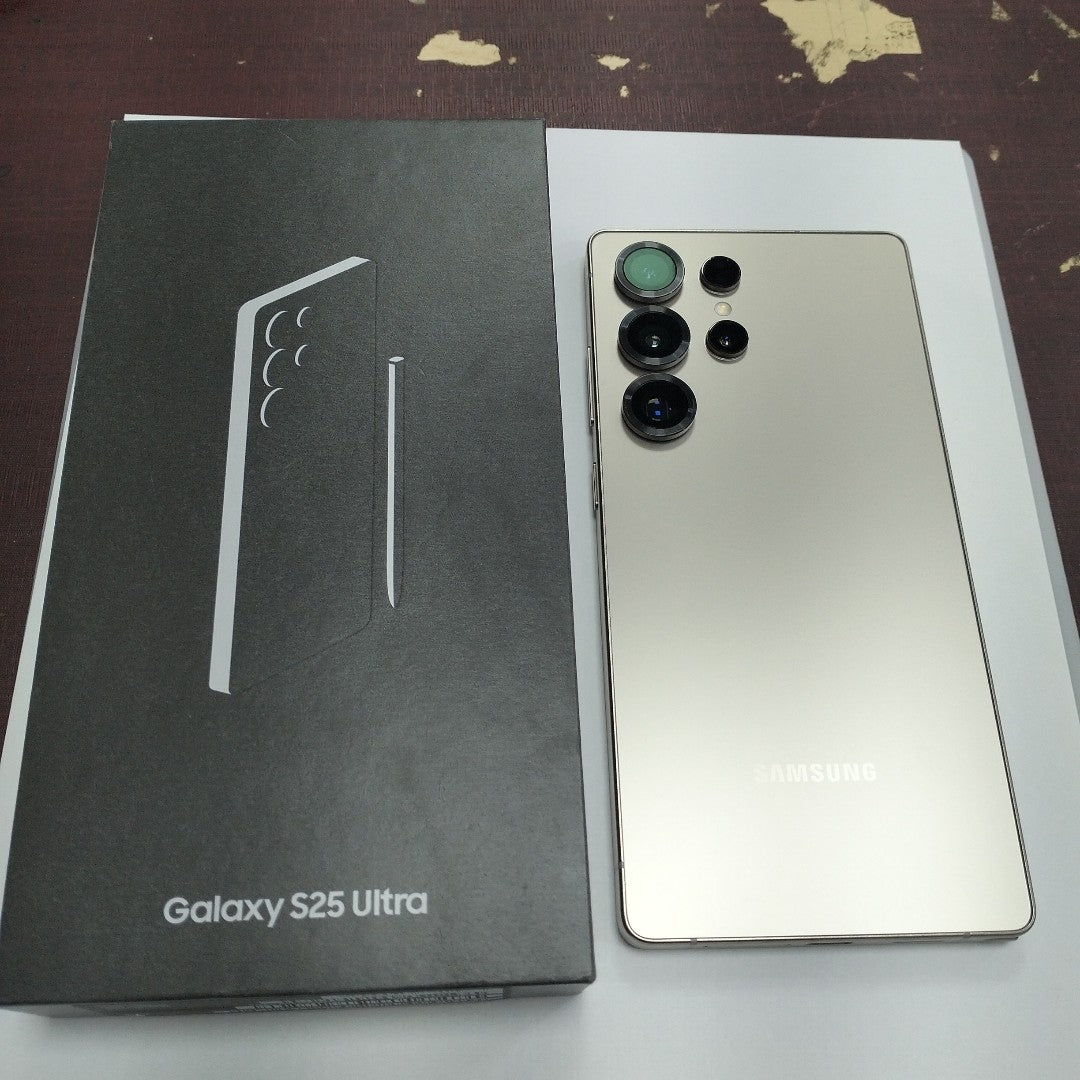 CELULAR SAMSUNG GALAXY S25 ULTRA SM-S938B (2025) 256 GB 12 GB RAM (SEMINUEVO)