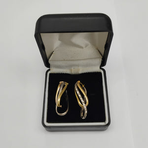 ARETES PAR ORO COMBINADO 10 K 2.1 GRMS (SEMINUEVO)