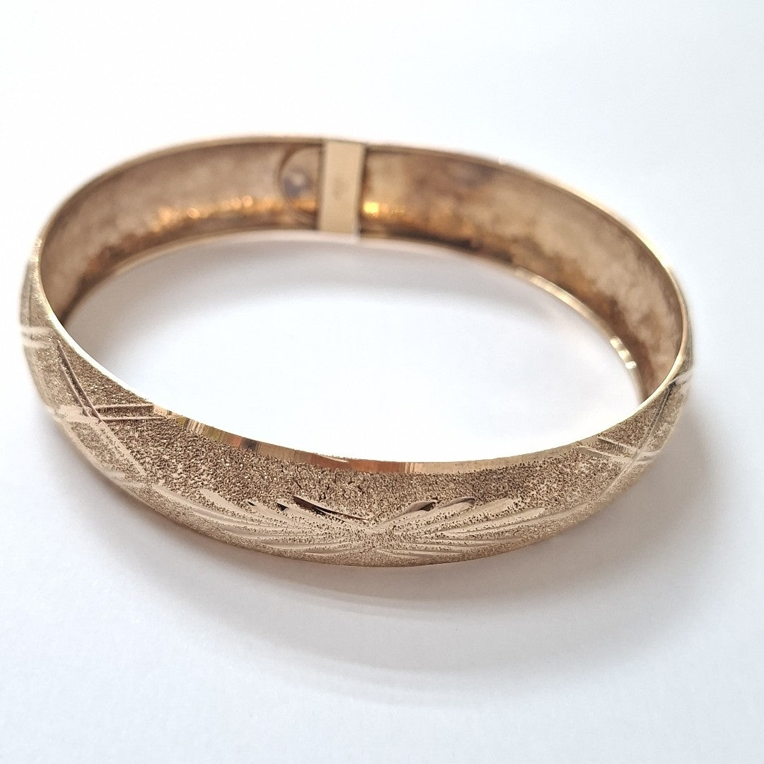 PULSERA RIGIDA ORO 10 K 9.9 GRMS (SEMINUEVO)