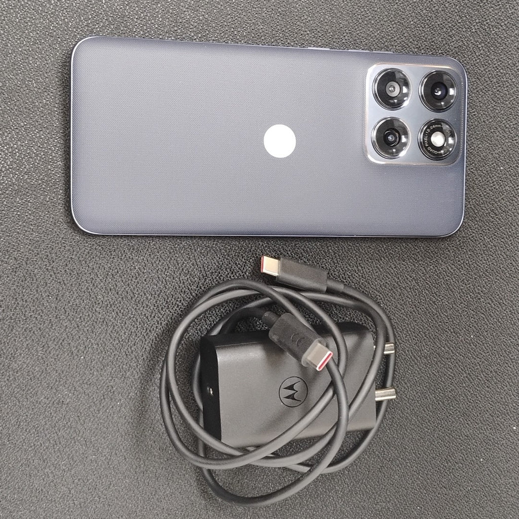 CELULAR MOTOROLA EDGE 70 FUSION XT2605-4 (2026) 256 GB 8 GB RAM (SEMINUEVO)