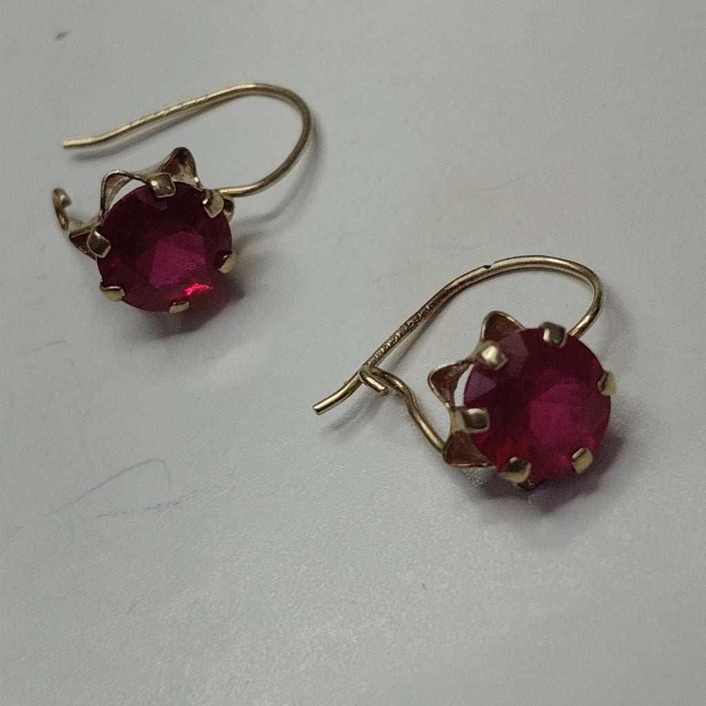 ARETES PAR ORO 10 K 0.8 GRMS (SEMINUEVO)