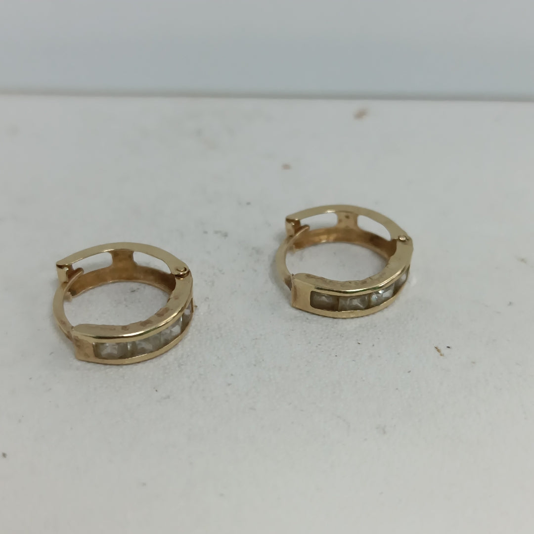 ARRACADAS PAR ORO 10 K 1.4 GRMS (SEMINUEVO)