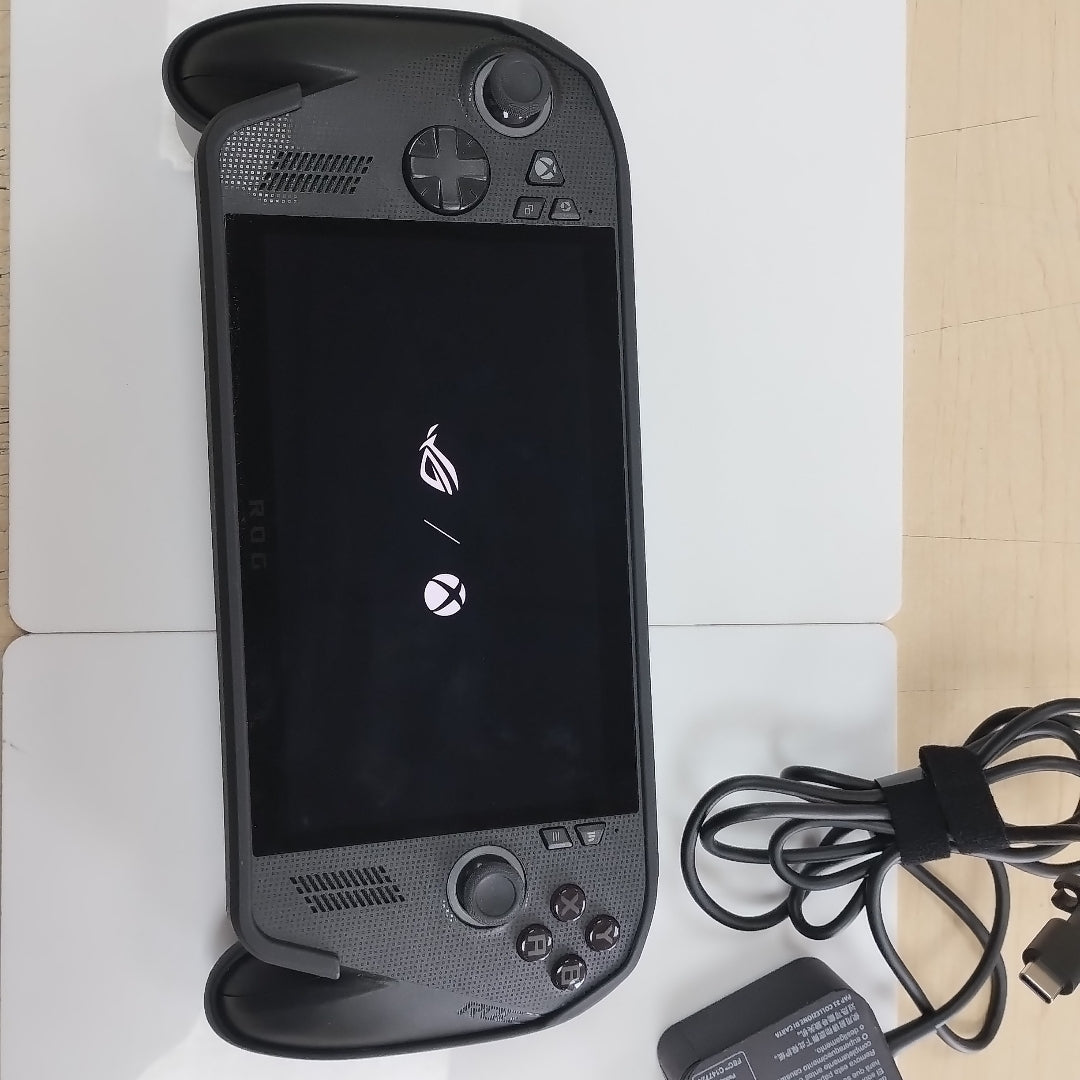 CONSOLA DE VIDEOJUEGO ASUS ROG XBOX ALLY X (2025) 1 TB SSD 24 GB RAM (SEMINUEVO)