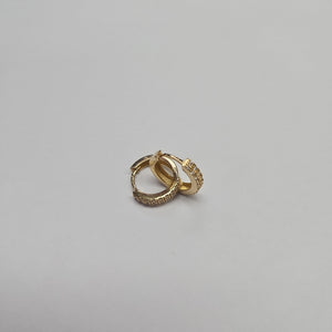 ARETES HUGGIES C CIRCONIA 14K 1.8 GR (NUEVO)