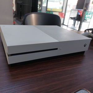 CONSOLA DE VIDEOJUEGO MICROSOFT XBOX ONE S 500 GB (SEMINUEVO)