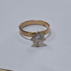 SOLITARIO ORO 8 K 2.4 GRMS (SEMINUEVO)