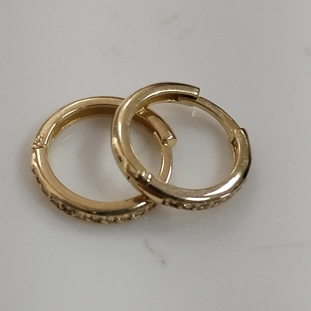 ARETES HUGGIES C CIRCONIA 14K 1.7 GR (NUEVO)