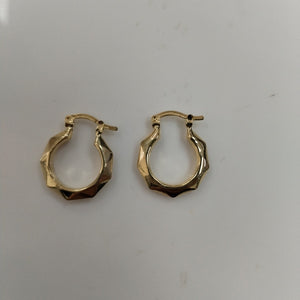 ARETES TEJIDO ARRACADAS FACETADAS 14K 1.8 GR (NUEVO)