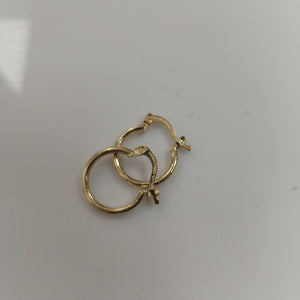ARETES ARRACADAS ESTRIADAS 14K 1.4 GR (NUEVO)