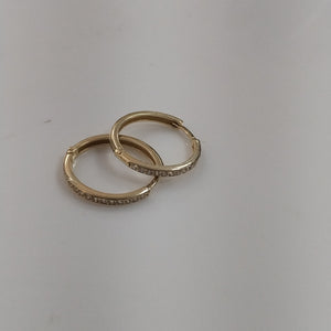 ARETES ARRACADAS C CIRCONIAS 14K 2.1 GR (NUEVO)