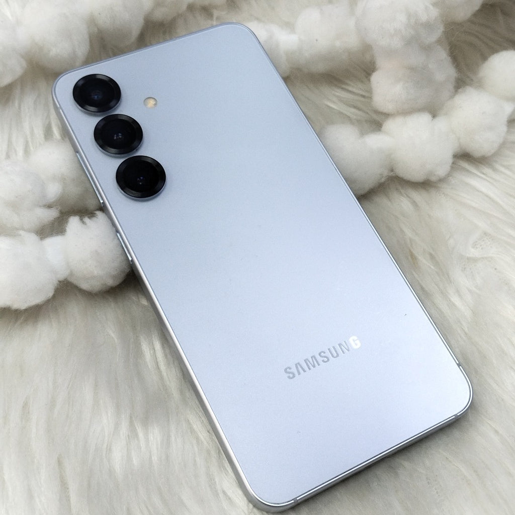 CELULAR SAMSUNG GALAXY S25 SM-S931B (2025) 256 GB 12 GB RAM (SEMINUEVO)