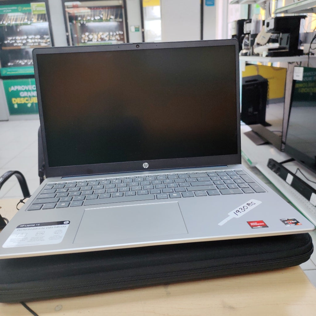 LAPTOP HP 15-FC0230LA (2025) 512 GB SSD 8 GB RAM (SEMINUEVO)