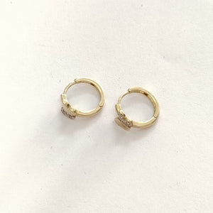 ARRACADAS PAR ORO 10 K 1.4 GRMS (SEMINUEVO)