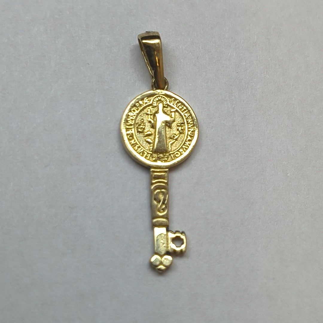 DIJE ORO 10 K 0.9 GRMS (SEMINUEVO)