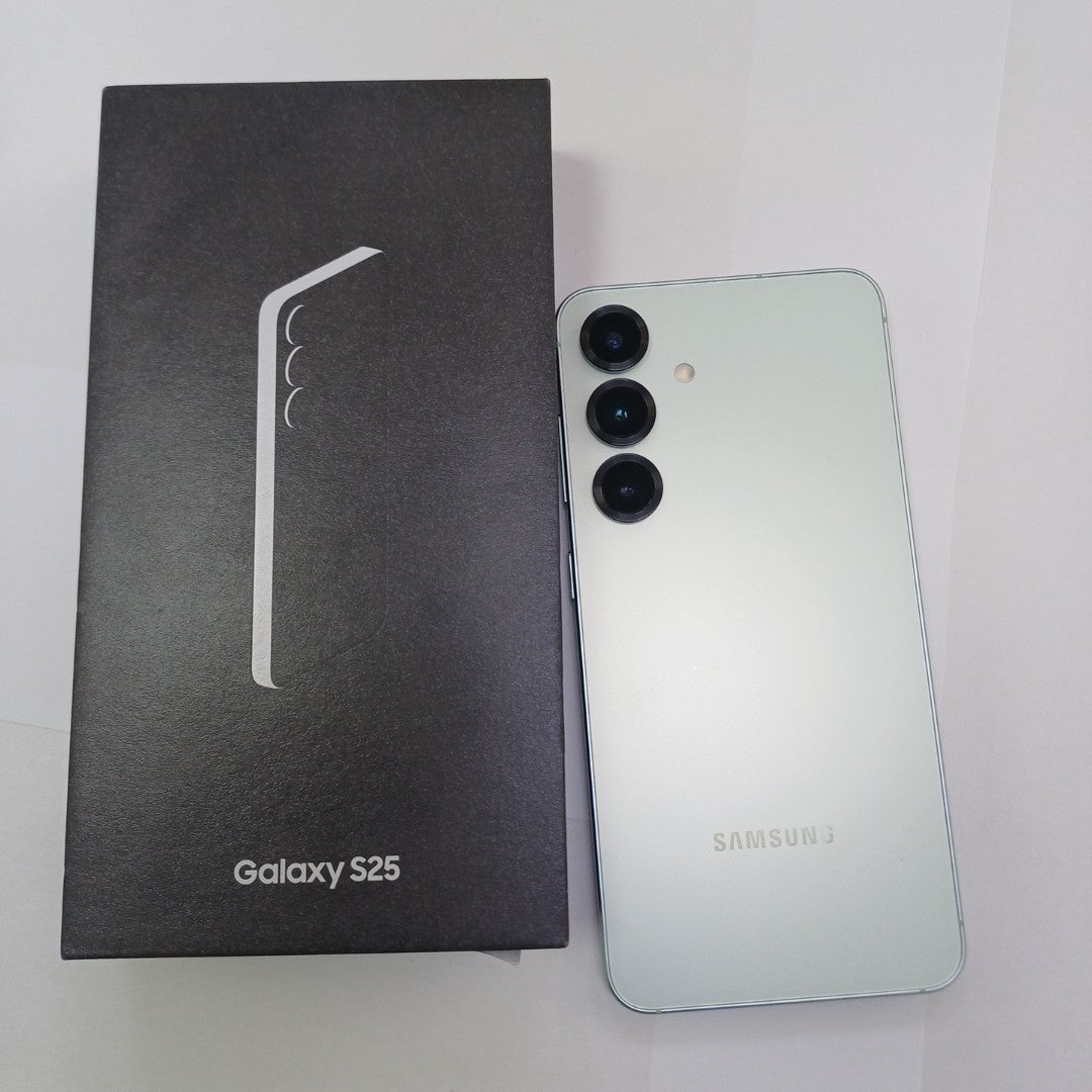 CELULAR SAMSUNG GALAXY S25 SM-S931B (2025) 256 GB 12 GB RAM (SEMINUEVO)