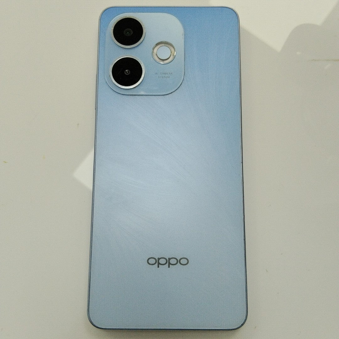 CELULAR OPPO A5 PRO CPH2711 (2025) 256 GB 8 GB RAM (SEMINUEVO)