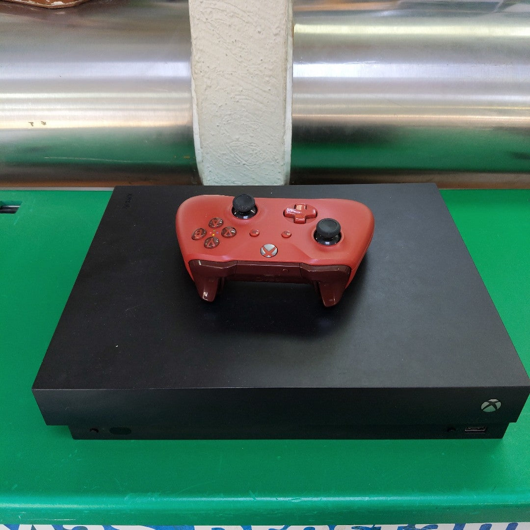 CONSOLA DE VIDEOJUEGO MICROSOFT XBOX ONE X 1 TB (SEMINUEVO)