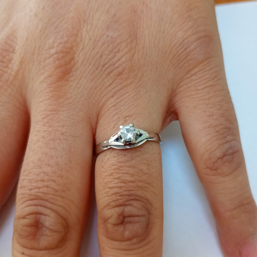 ANILLITO ORO BLANCO 14 K 2,20 GRMS (SEMINUEVO)