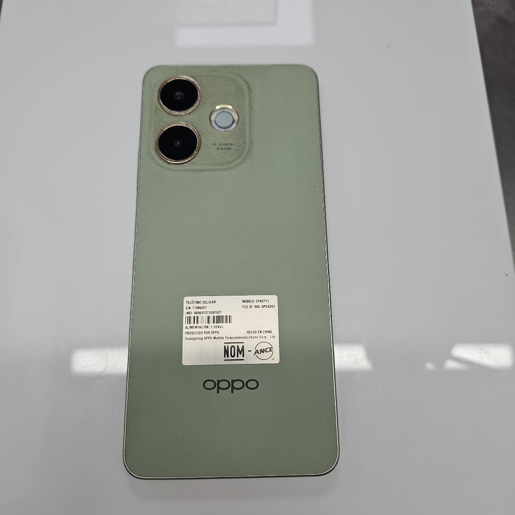 CELULAR OPPO A5 PRO CPH2711 (2025) 256 GB 8 GB RAM (SEMINUEVO)
