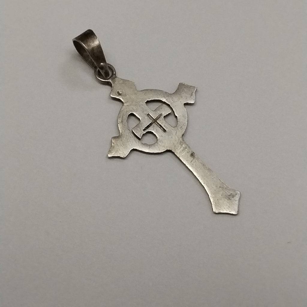 CRUZ,DIJE PLATA 0,90 GRMS (SEMINUEVO)