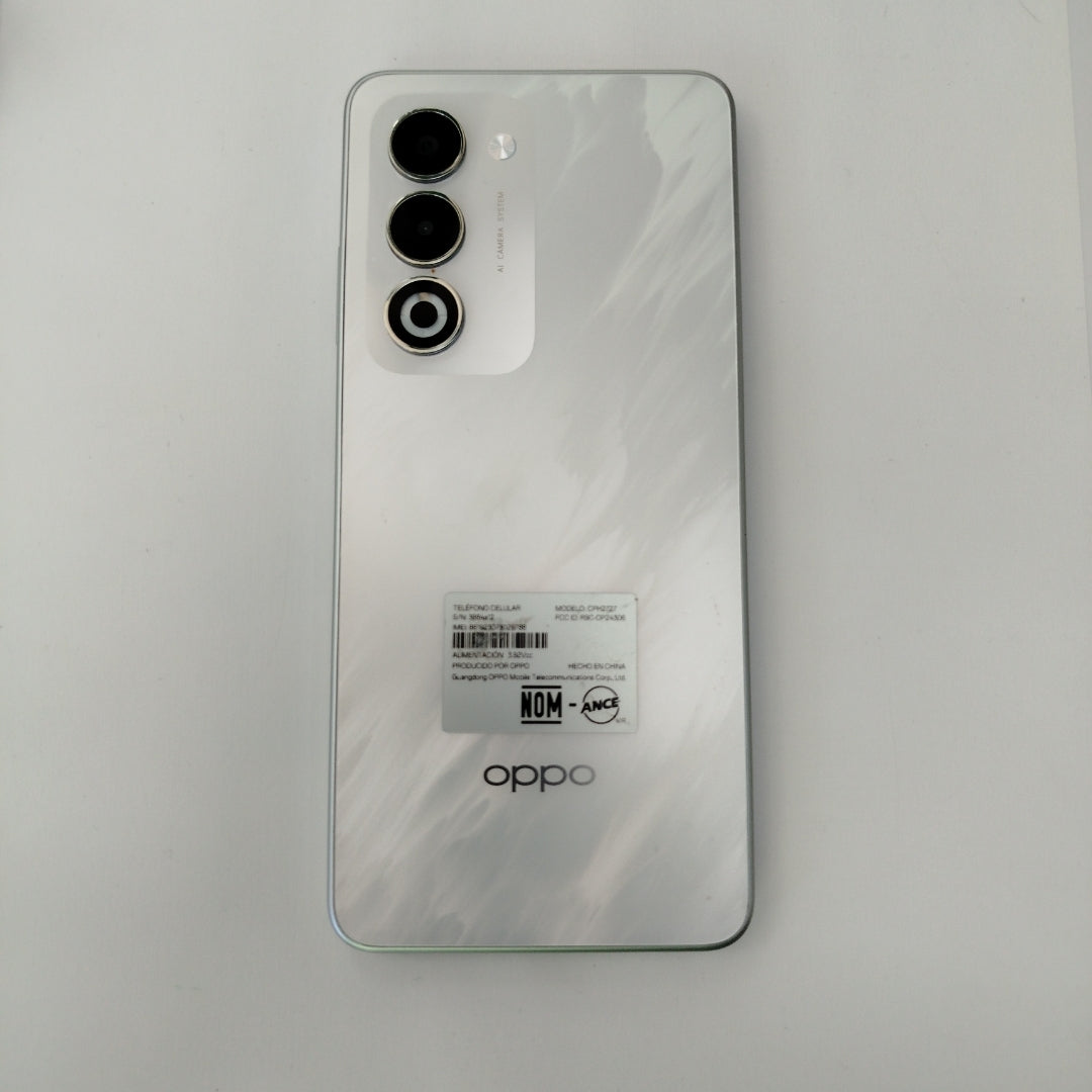 CELULAR OPPO A5 CPH2727 (2025) 256 GB 4 GB RAM (SEMINUEVO)