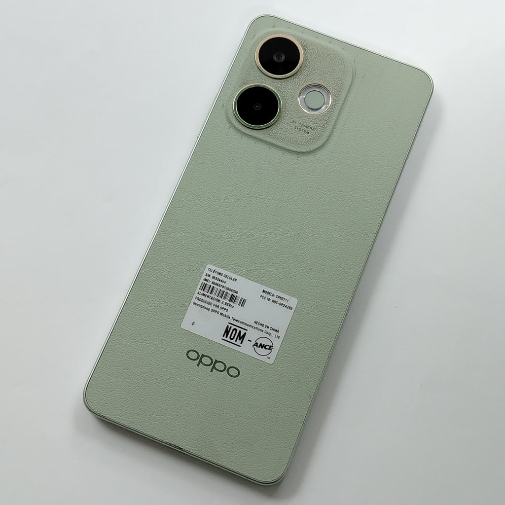 CELULAR OPPO A5 PRO CPH2711 (2025) 256 GB 8 GB RAM (SEMINUEVO)