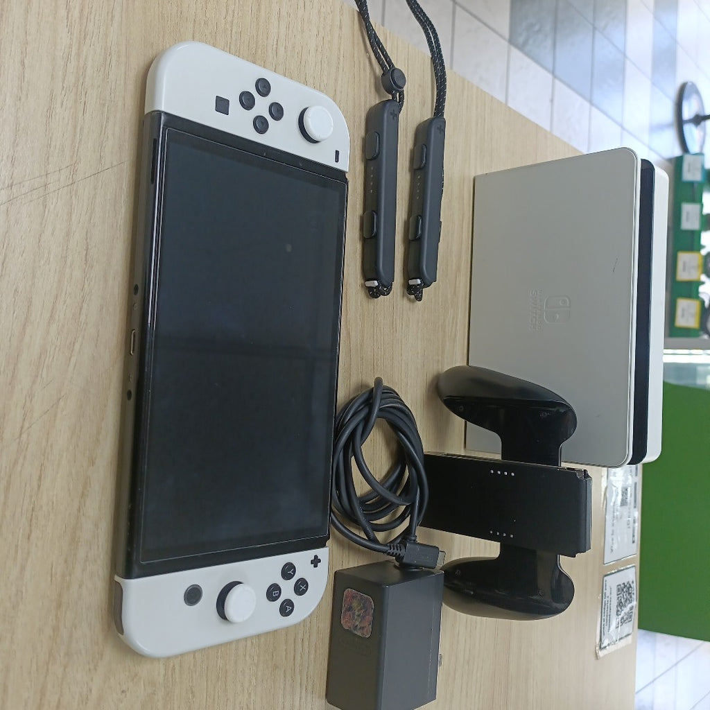 CONSOLA DE VIDEOJUEGO NINTENDO SWITCH OLED 64 GB (SEMINUEVO)