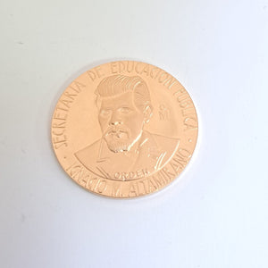 MEDALLA CONMEMORATIVA ORO 21 K 42,00 GRMS (SEMINUEVO)
