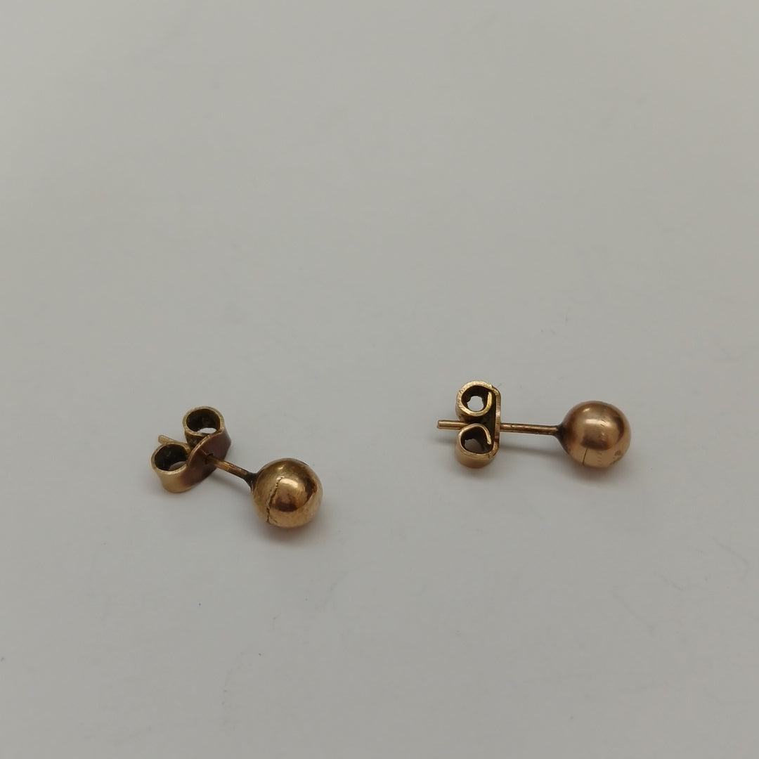 ARETES PAR ORO 8 K 0.9 GRMS (SEMINUEVO)