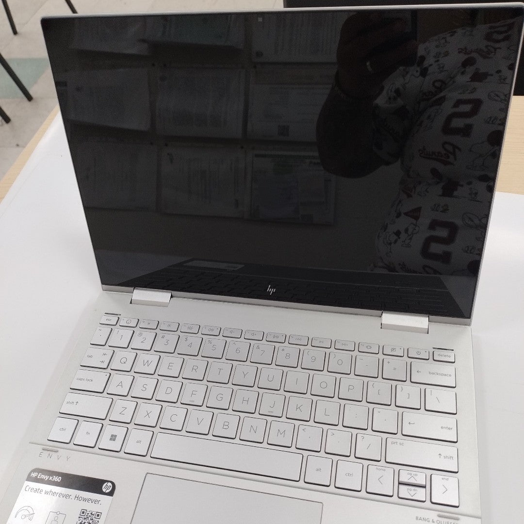 LAPTOP HP ENVY X360 (2 EN 1) 13-BF0013DX (2022) 512 GB SSD 8 GB RAM (SEMINUEVO)