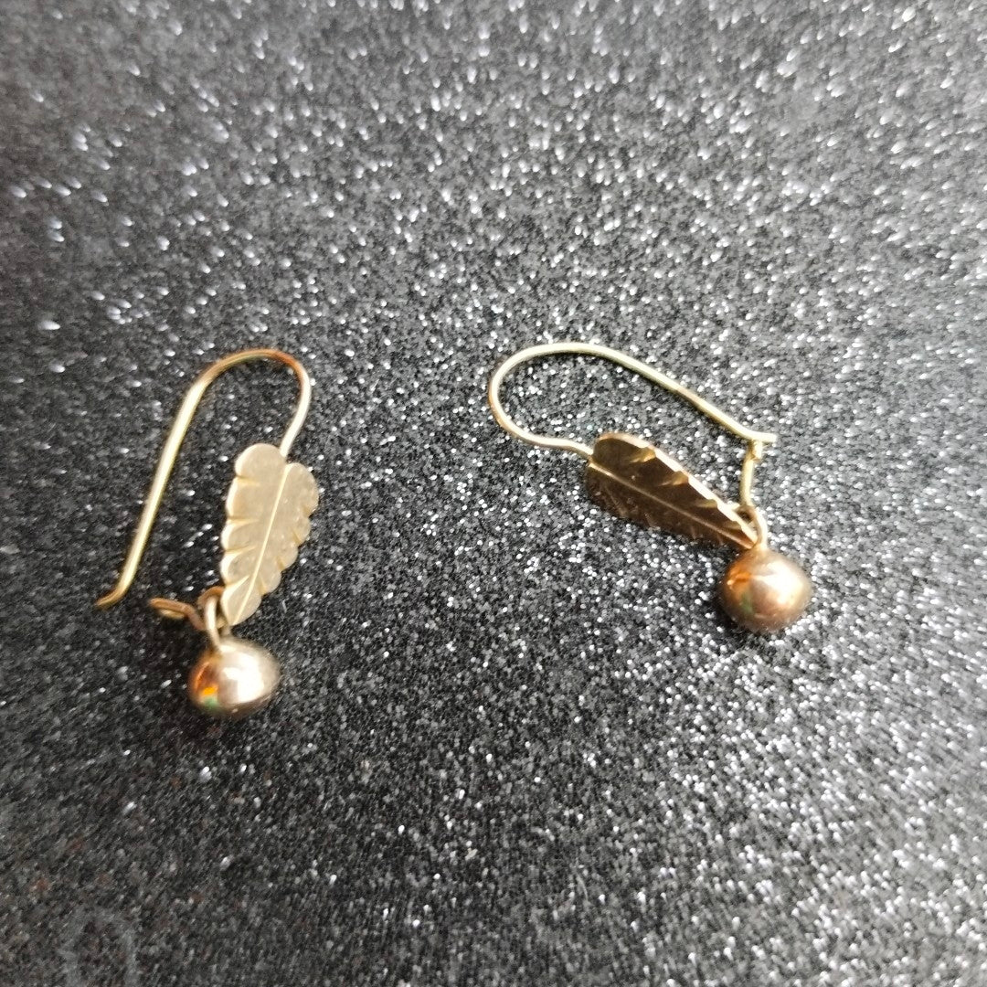 ARETES PAR ORO 10 K 1.4 GRMS (SEMINUEVO)