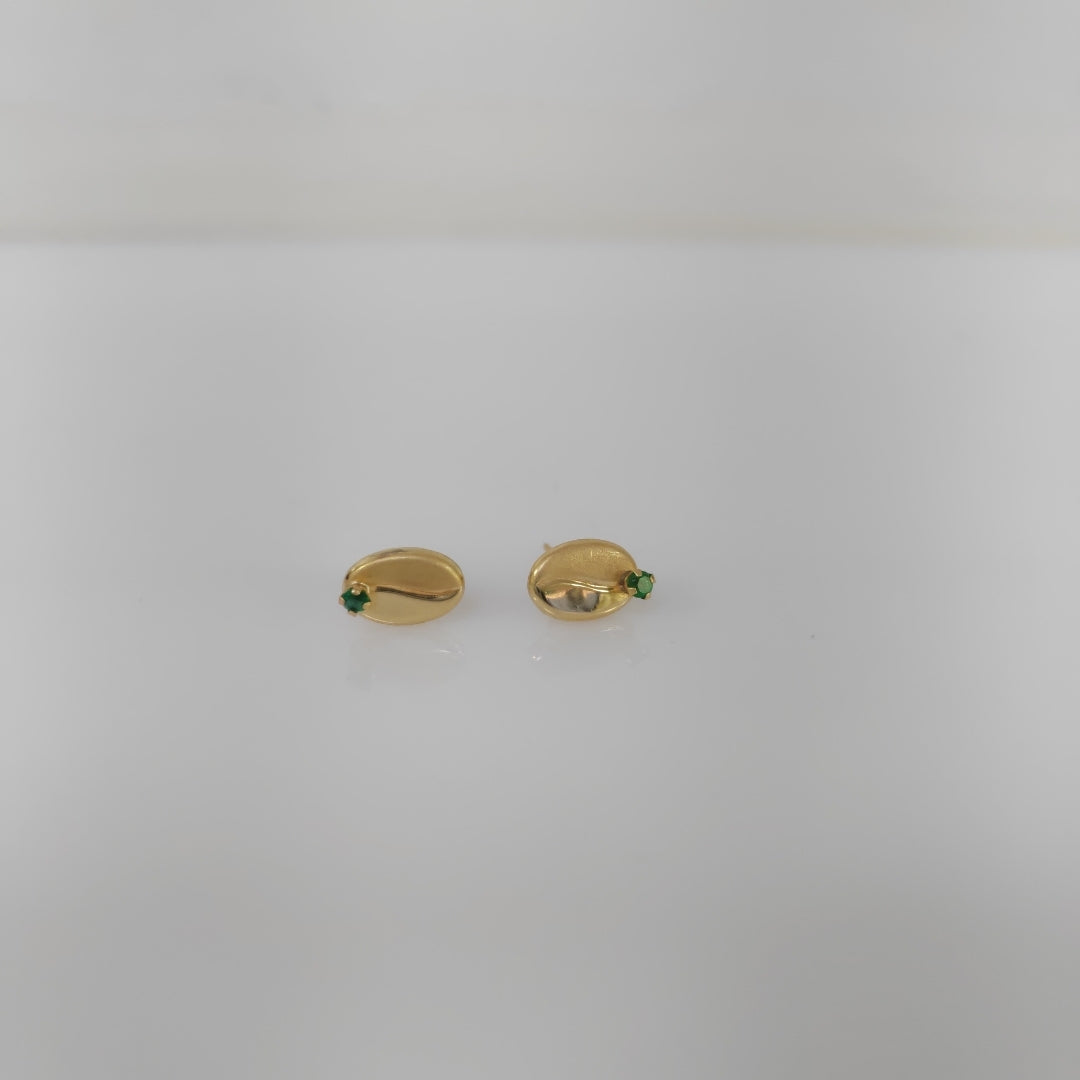 ARETES PAR ORO 18 K 0.6 GRMS (SEMINUEVO)