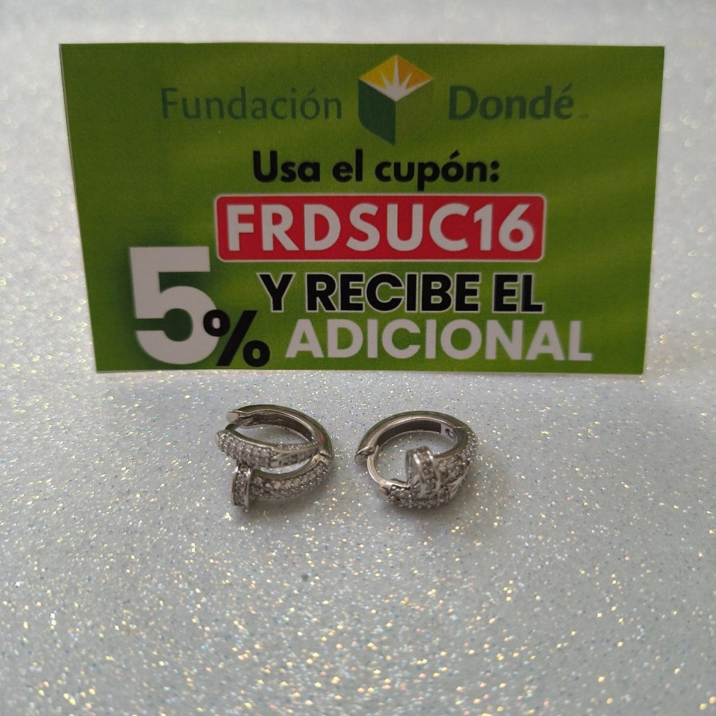 ARETES PAR ORO BLANCO 14 K 7,00 GRMS (SEMINUEVO)