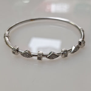 PULSERA RIGIDA ORO BLANCO 14 K 7,30 GRMS (SEMINUEVO)