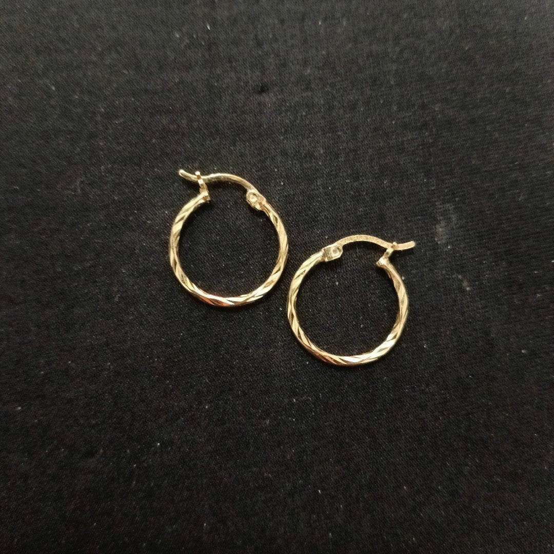 ARRACADAS PAR ORO 10 K 1.2 GRMS (SEMINUEVO)