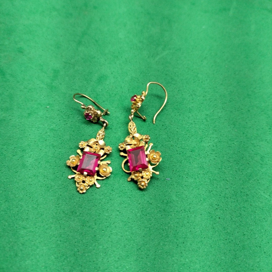 ARETES PAR ORO 8 K 7.9 GRMS (SEMINUEVO)