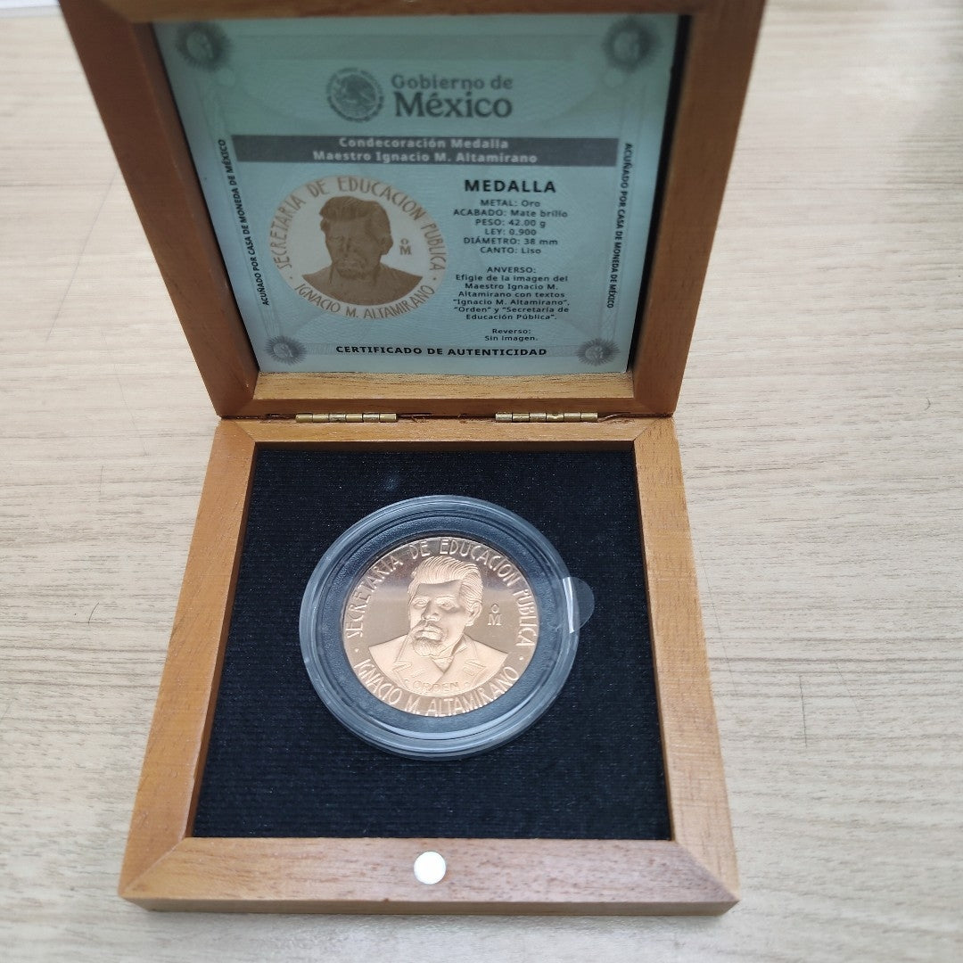 MEDALLA CONMEMORATIVA ORO 21 K 41,90 GRMS (SEMINUEVO)