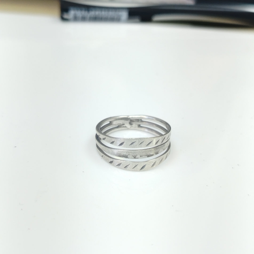 ANILLITO PLATA 2.4 GRMS (SEMINUEVO)