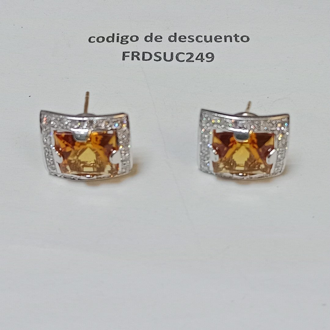 ARETES PAR ORO 14 K 7.2 GRMS (SEMINUEVO)