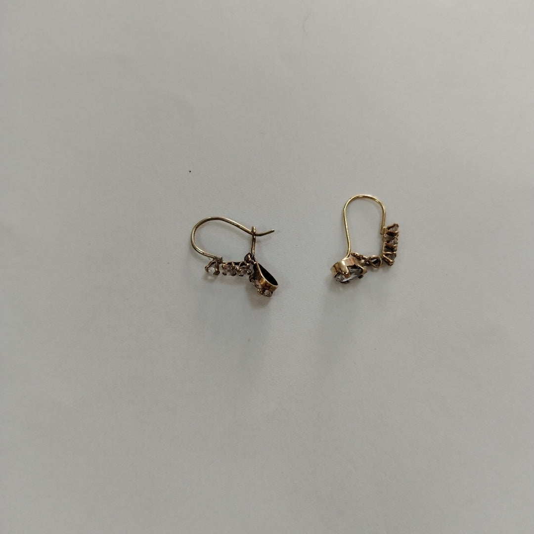 ARETES PAR ORO 8 K 1.1 GRMS (SEMINUEVO)