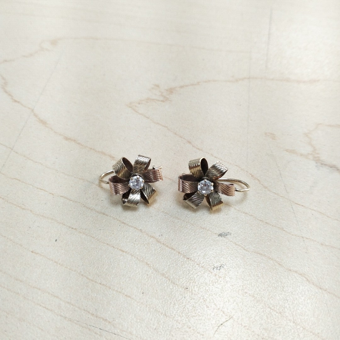 ARETES PAR ORO COMBINADO 14 K 3,30 GRMS (SEMINUEVO)