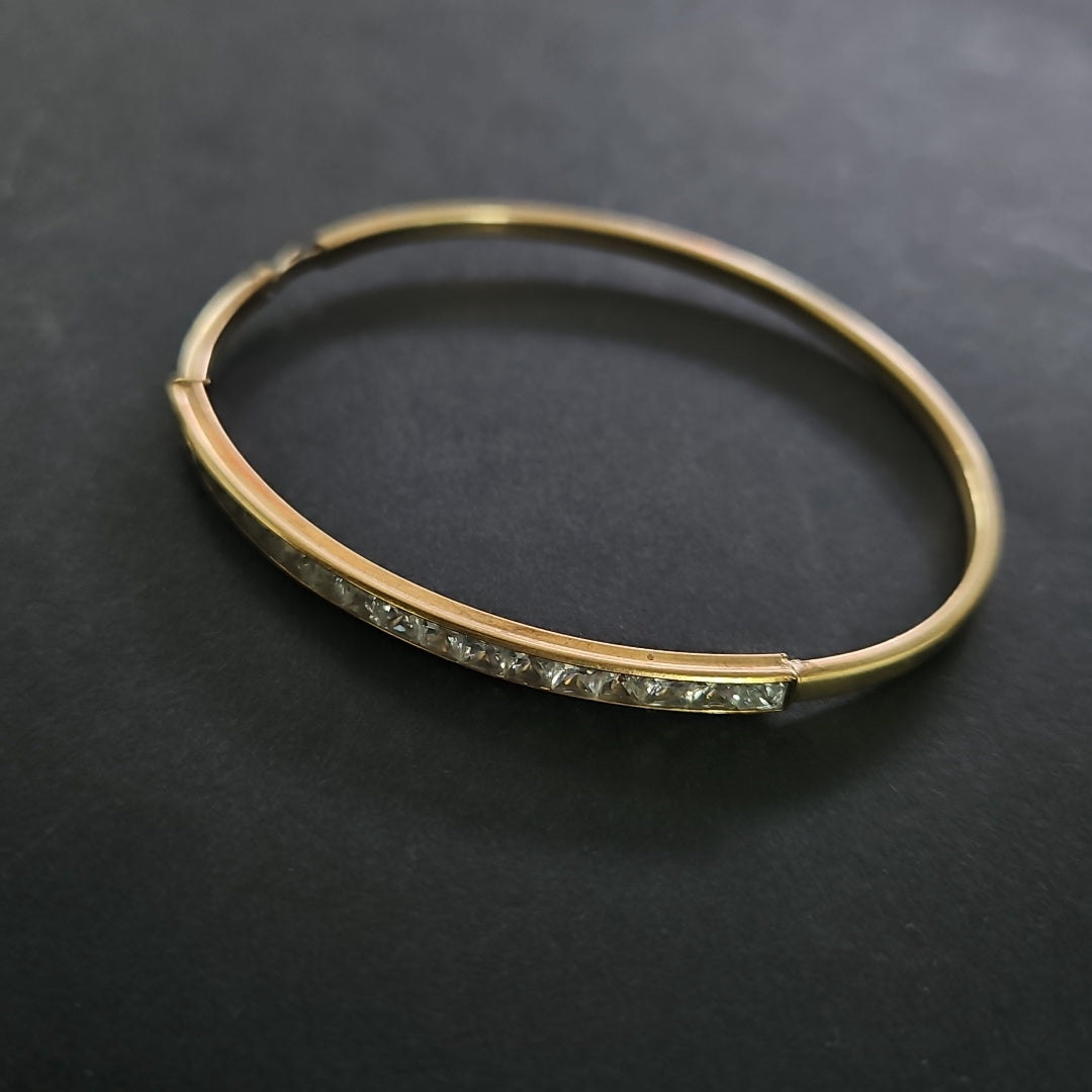 PULSERA RIGIDA ORO 10 K 3.9 GRMS (SEMINUEVO)