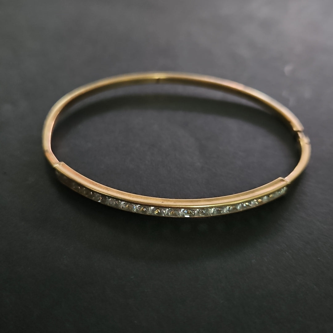 PULSERA RIGIDA ORO 10 K 3.9 GRMS (SEMINUEVO)