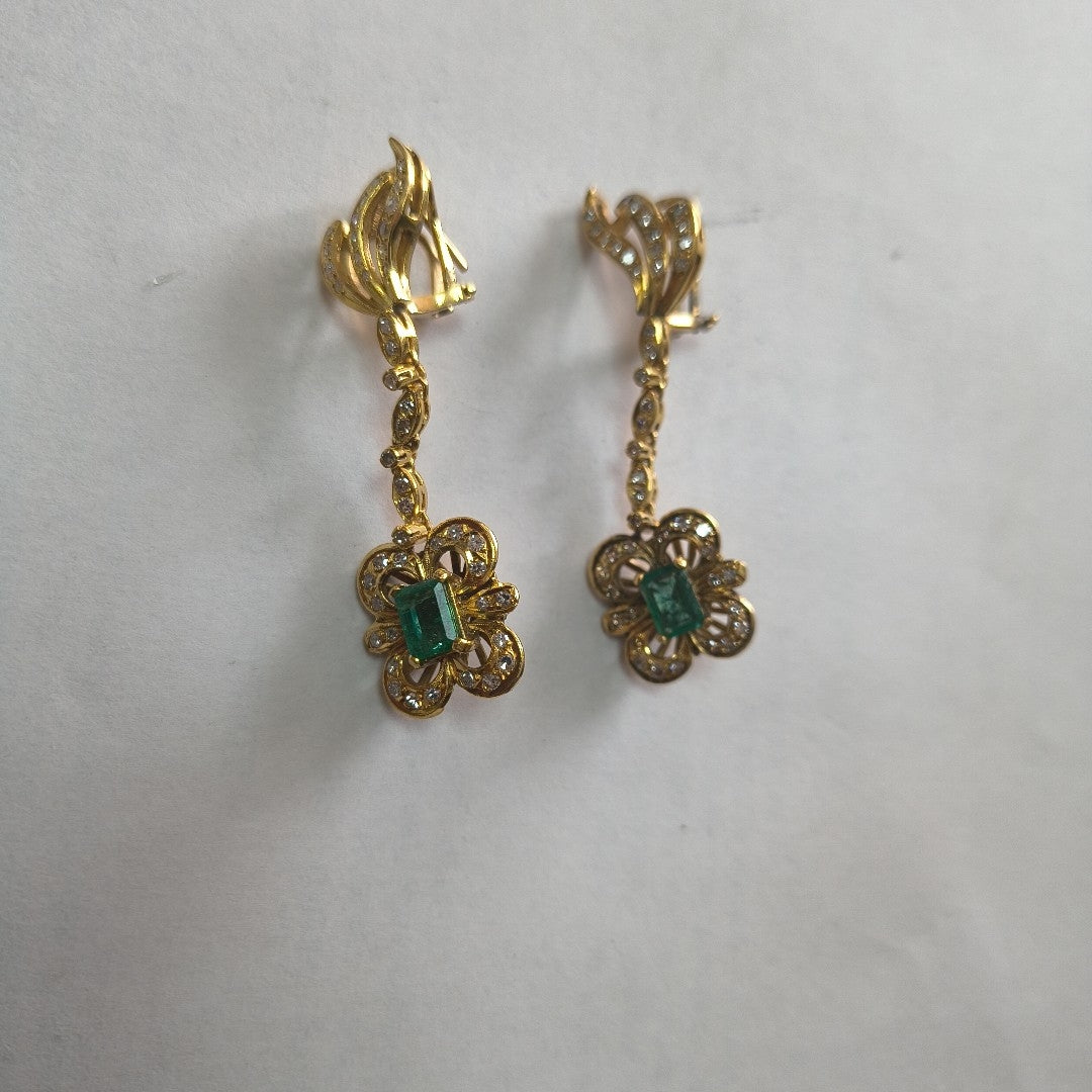 ARETES PAR ORO 18 K 15.4 GRMS (SEMINUEVO)