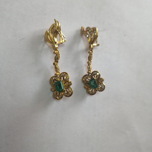 ARETES PAR ORO 18 K 15.4 GRMS (SEMINUEVO)