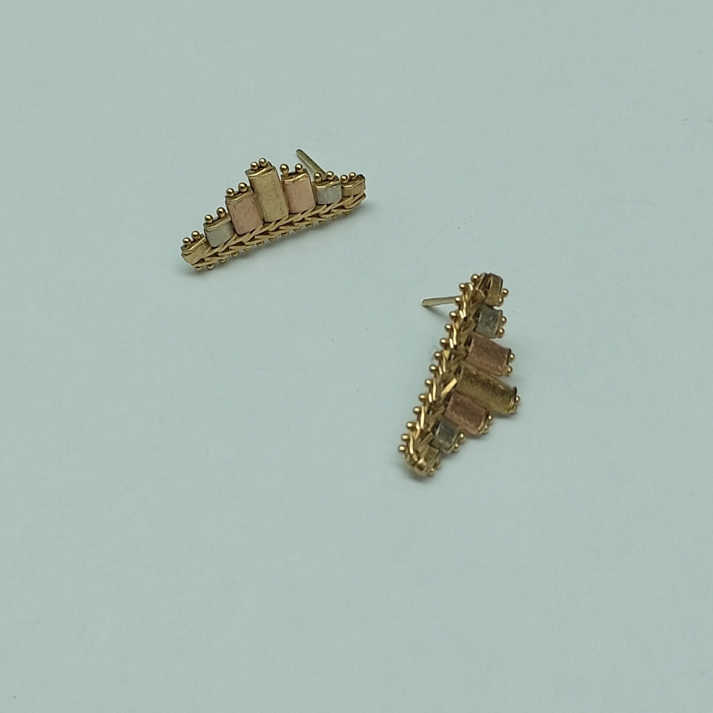 ARETES PAR ORO 14 K 2.9 GRMS (SEMINUEVO)