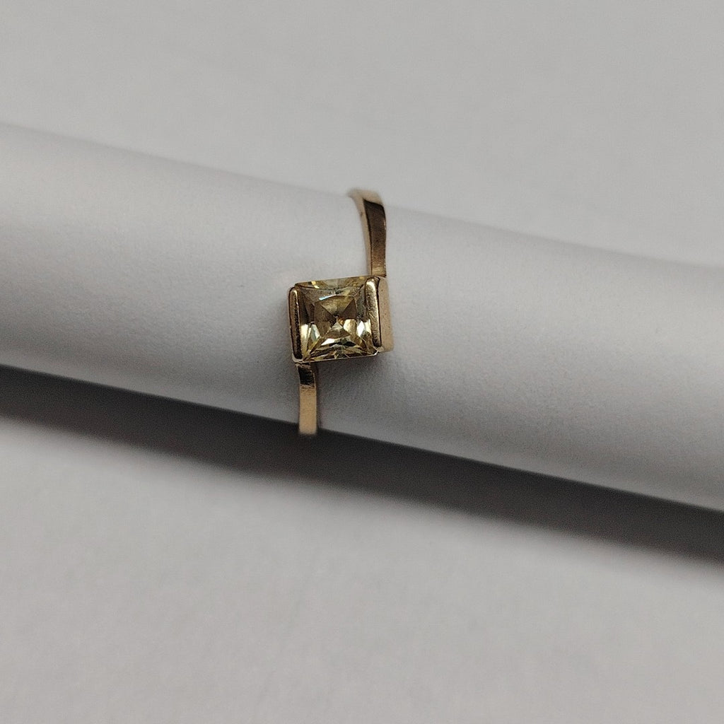 ANILLO ORO 10 K 1,20 GRMS (SEMINUEVO)