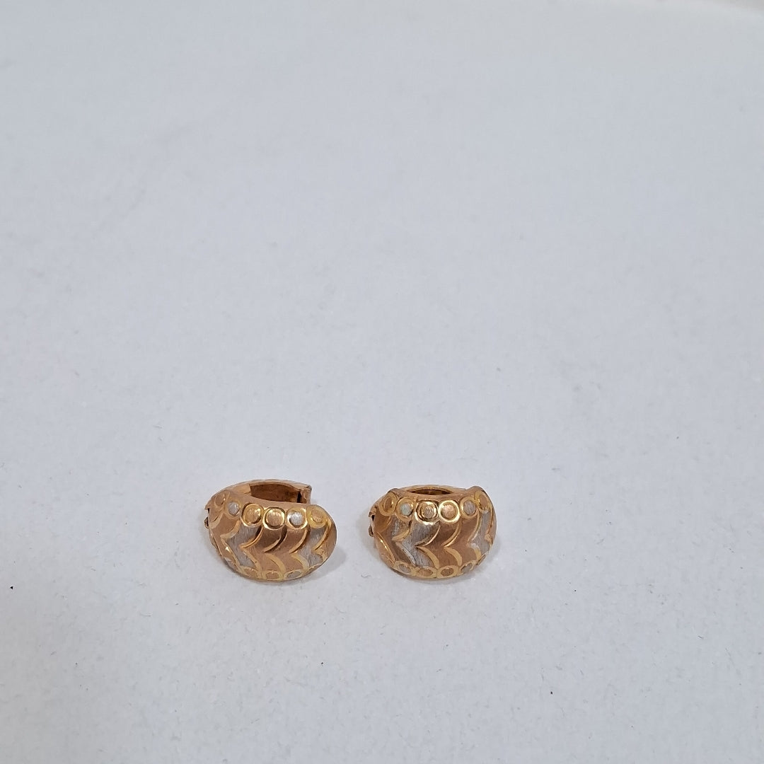 ARETES PAR ORO 14 K 2.8 GRMS (SEMINUEVO)