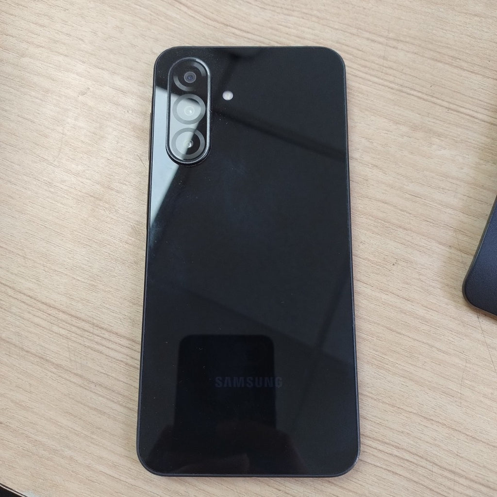 CELULAR SAMSUNG GALAXY A26 5G SM-A266M (2025) 256 GB 8 GB RAM (SEMINUEVO)